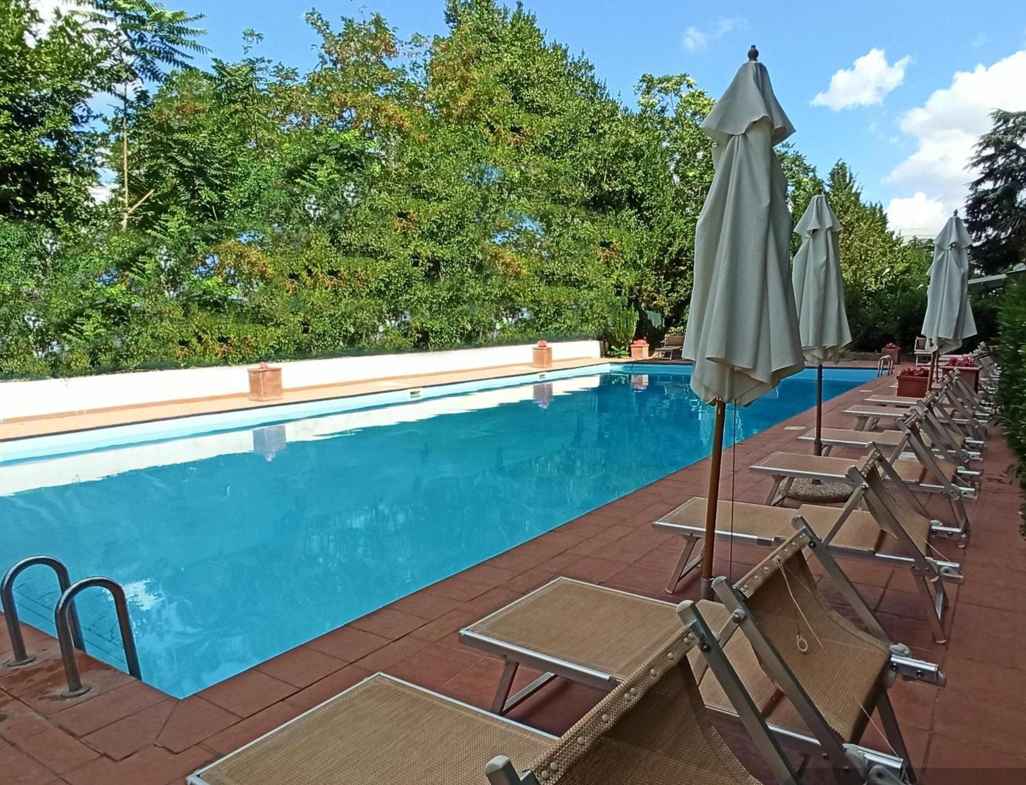 Aurelia Antica Terrace Apt Free Pool And Parking Rome Exterior photo